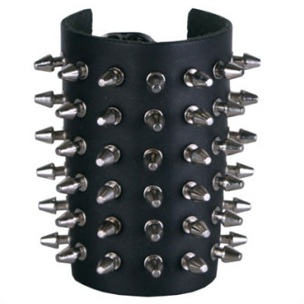  - Killerrivet wristband