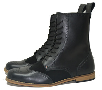  - Gatsby brogue boot. Black grain with black suede leather