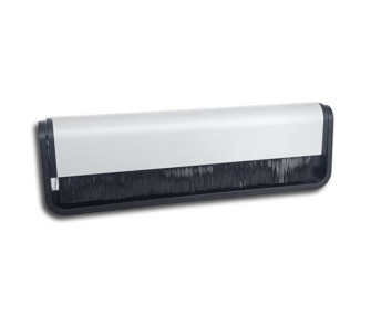  - Vinyl carbon fibre brush